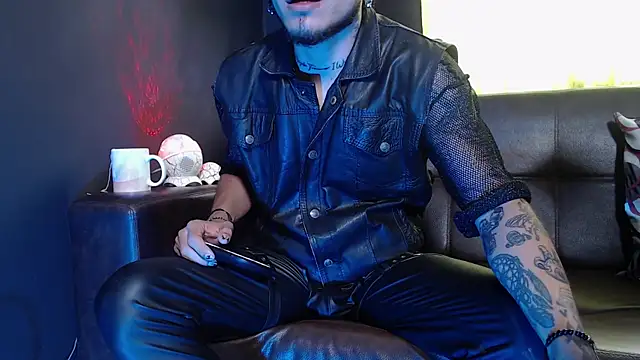 Snapshot of Dicaprioo_ chatting on 14, 5, 2026 Dicaprioo online show from 14, 5, 2026