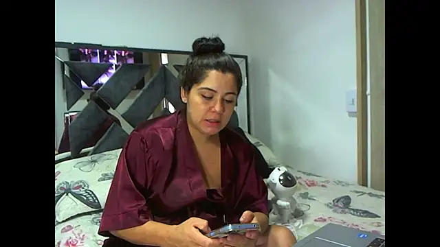 Snapshot of adan_eva960 chatting on 11, 11, 2025 adan eva960 online show from 11, 11, 2025
