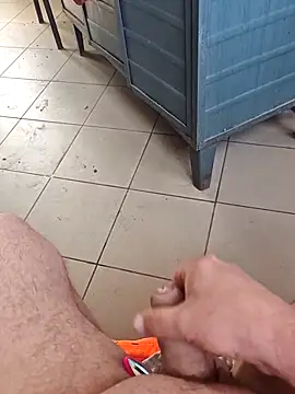 Szeltolo001 online show from 16, 3, 2026