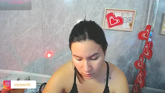 Mia  reys online show from 11, 2, 2026