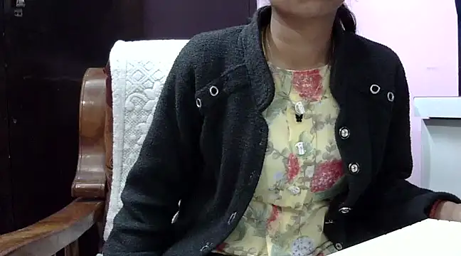 momo lov online show from 13, 12, 2024