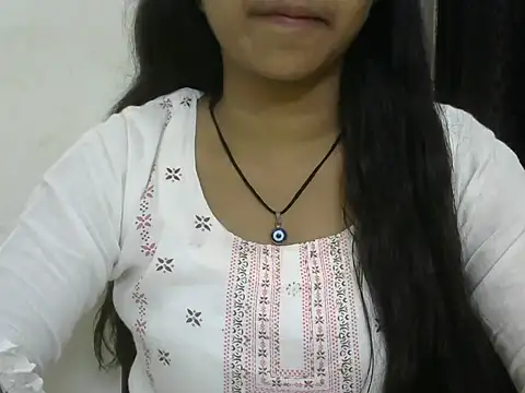 momo lov online show from 22, 9, 2025