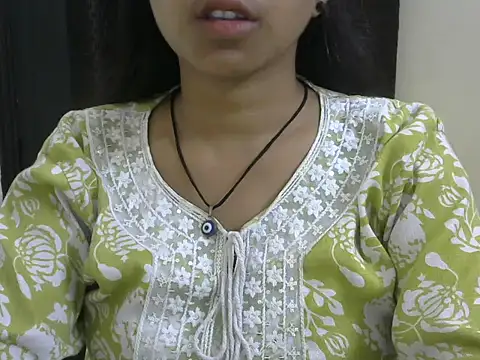 momo lov online show from 27, 9, 2025