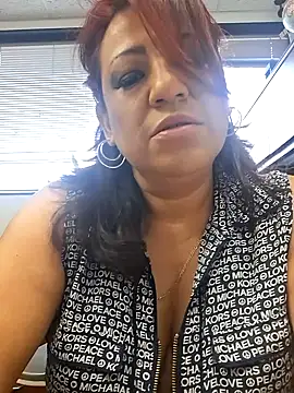 Erotic nayma online show from 24, 2, 2026