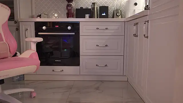 Snapshot of Golden_Aline chatting on 7, 12, 2024 Golden Aline online show from 7, 12, 2024