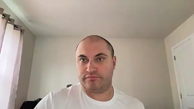 SluggishChase99 online show from 16, 3, 2026