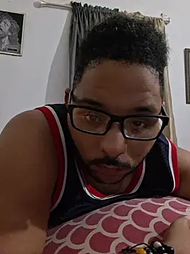 Snapshot of Dj-yefri-pauta chatting on 10, 10, 2025 Dj-yefri-pauta online show from 10, 10, 2025