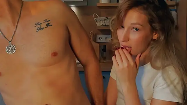  Lora Palmer online show from 29, 10, 2025