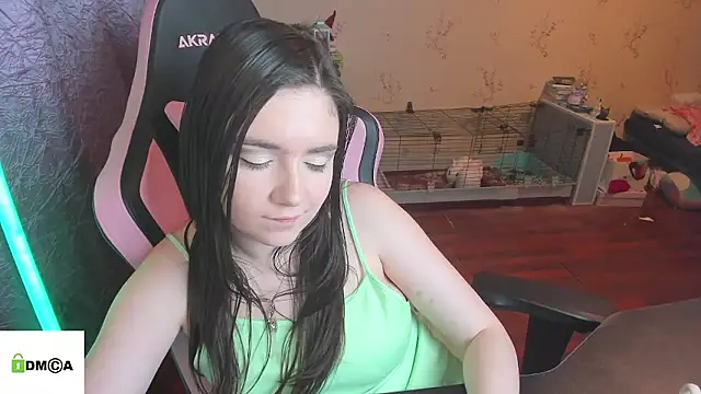 Snapshot of Crazy_forest_fairy chatting on 17, 1, 2026 Crazy forest fairy online show from 17, 1, 2026