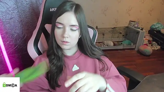 Snapshot of Crazy_forest_fairy chatting on 5, 2, 2026 Crazy forest fairy online show from 5, 2, 2026