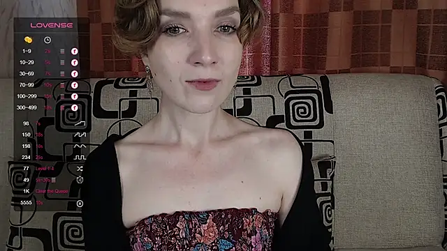 Snapshot of TinaWince chatting on 10, 7, 2026 TinaWince online show from 10, 7, 2026