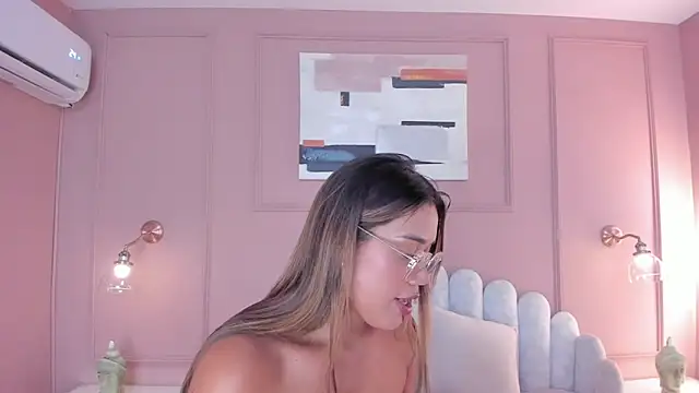 Snapshot of mara_brooks chatting on 9, 3, 2025 mara brooks online show from 9, 3, 2025