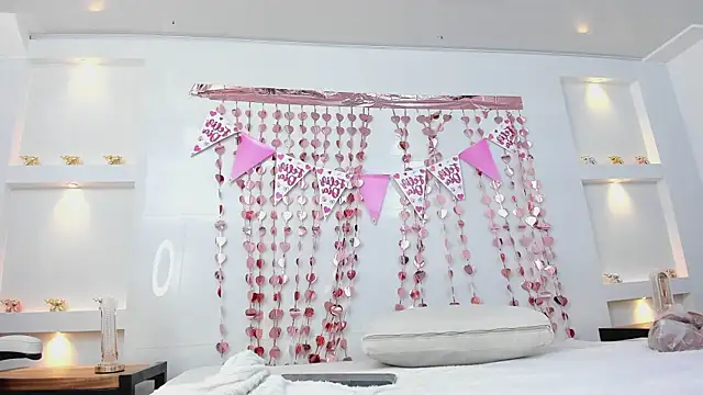 Dalia-Prada online show from 9, 2, 2026