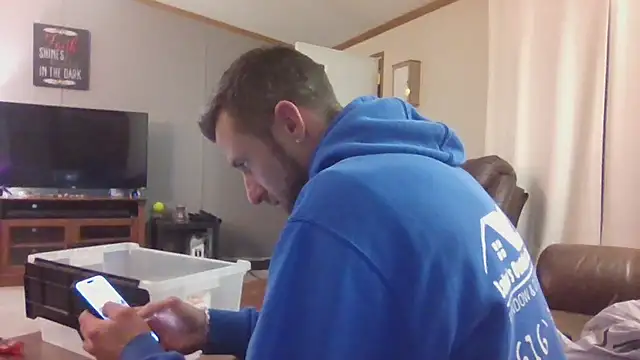 Snapshot of HungStud4You chatting on 8, 1, 2025 HungStud4You online show from 8, 1, 2025