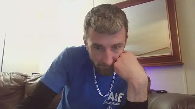 Snapshot of HungStud4You chatting on 19, 1, 2025 HungStud4You online show from 19, 1, 2025