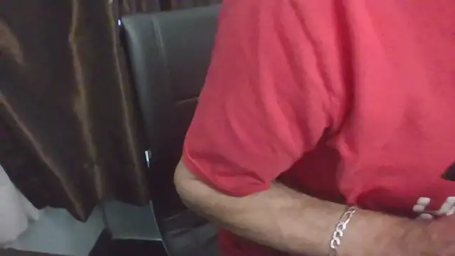 Snapshot of HungStud4You chatting on 10, 11, 2025 HungStud4You online show from 10, 11, 2025