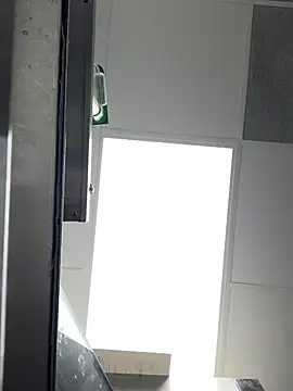 hailzeffn online show from 4, 4, 2026