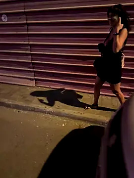 Snapshot of therealbeverlycious chatting on 4, 12, 2024 therealbeverlycious online show from 4, 12, 2024