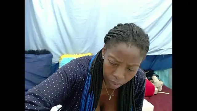 Snapshot of chocolatemix44 chatting on 17, 4, 2026 chocolatemix44 online show from 17, 4, 2026