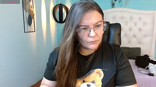 MsJossie online show from 16, 4, 2026