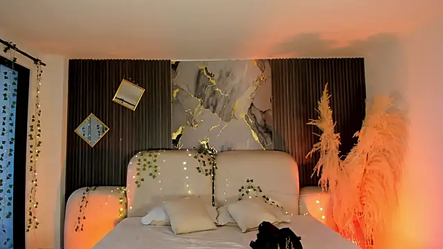 Agathaargent  online show from 8, 1, 2026