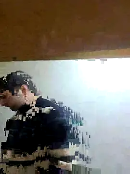 Snapshot of Fucklover011 chatting on 2, 11, 2025 Fucklover011 online show from 2, 11, 2025