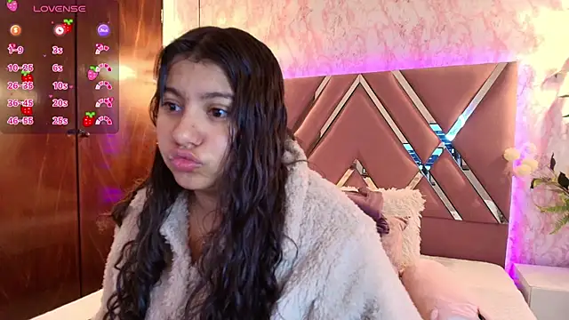 Snapshot of Miaa_Smiith1 chatting on 27, 1, 2025 Miaa Smiith1 online show from 27, 1, 2025