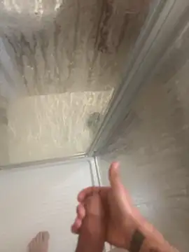 Snapshot of LucaDonna998 chatting on 19, 12, 2024 LucaDonna998 online show from 19, 12, 2024