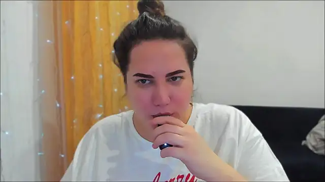  madalexa  online show from 17, 4, 2026