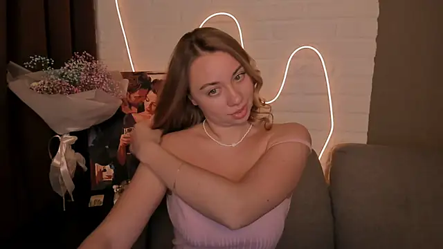 Snapshot of DanielaWisse chatting on 21, 12, 2024 DanielaWisse online show from 21, 12, 2024
