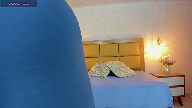 LARSONMIA online show from 31, 10, 2025