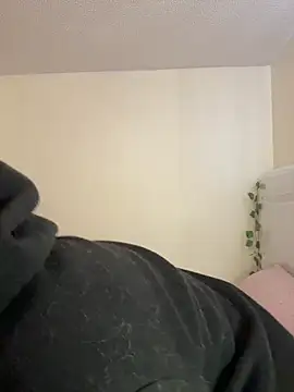 Megan Rodrigo online show from 19, 2, 2026