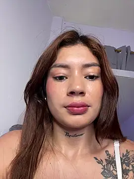 Roxanne 08 online show from 14, 3, 2025