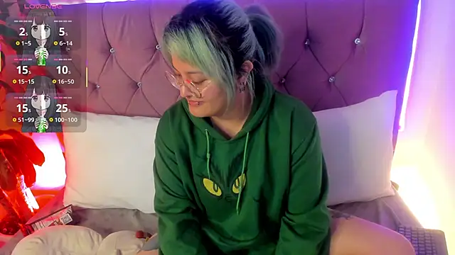 lucky-leah online show from 16, 2, 2025