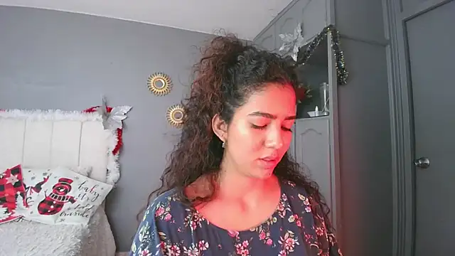 Snapshot of arteverena chatting on 30, 12, 2024 arteverena online show from 30, 12, 2024