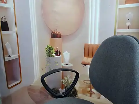 Snapshot of Love_bug15 chatting on 5, 2, 2026 Love bug15 online show from 5, 2, 2026