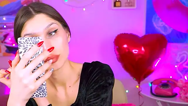 Snapshot of MollyPerry chatting on 19, 2, 2025 MollyPerry online show from 19, 2, 2025