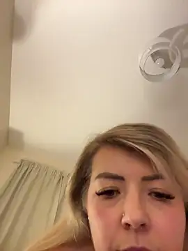 Snapshot of xxcurvyjessiexx chatting on 6, 11, 2025 xxcurvyjessiexx online show from 6, 11, 2025