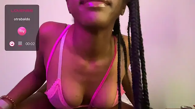 Snapshot of JordanSilk chatting on 21, 12, 2024 JordanSilk online show from 21, 12, 2024