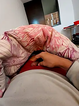 Snapshot of daviddddra chatting on 13, 10, 2025 daviddddra online show from 13, 10, 2025