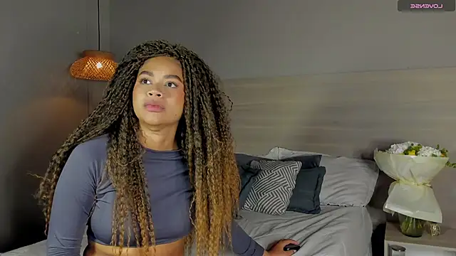 Snapshot of nayah__ chatting on 8, 10, 2025 nayah online show from 8, 10, 2025