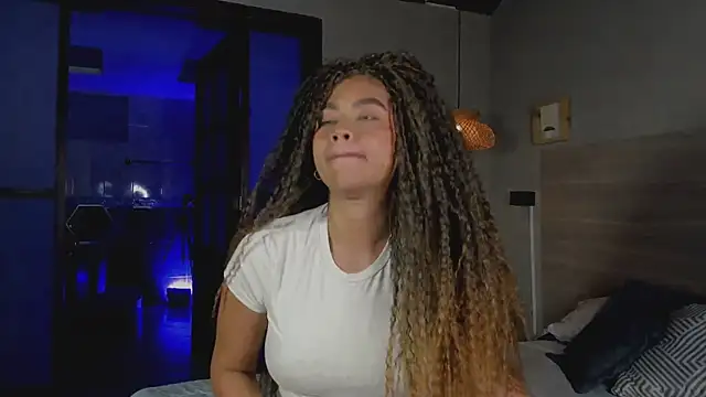 Snapshot of nayah__ chatting on 9, 10, 2025 nayah online show from 9, 10, 2025