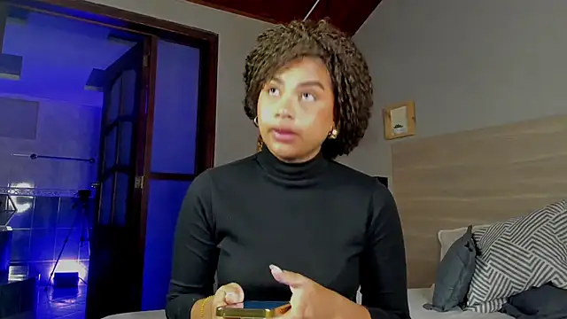 Snapshot of nayah__ chatting on 21, 10, 2025 nayah online show from 21, 10, 2025