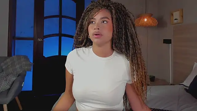 Snapshot of nayah__ chatting on 11, 11, 2025 nayah online show from 11, 11, 2025