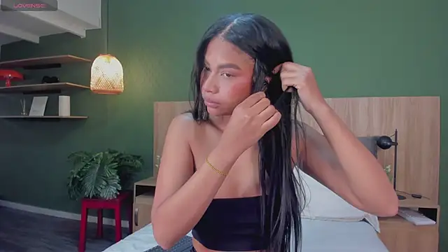 Snapshot of nayah__ chatting on 30, 11, 2025 nayah online show from 30, 11, 2025