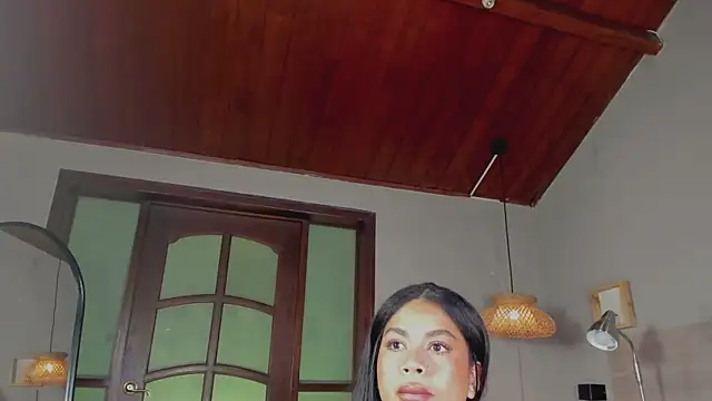 Snapshot of nayah__ chatting on 17, 12, 2025 nayah online show from 17, 12, 2025