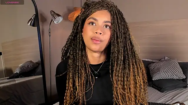 Snapshot of nayah__ chatting on 15, 4, 2026 nayah online show from 15, 4, 2026