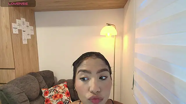 Snapshot of samy_jonnes_ chatting on 28, 7, 2026 samy jonnes online show from 28, 7, 2026