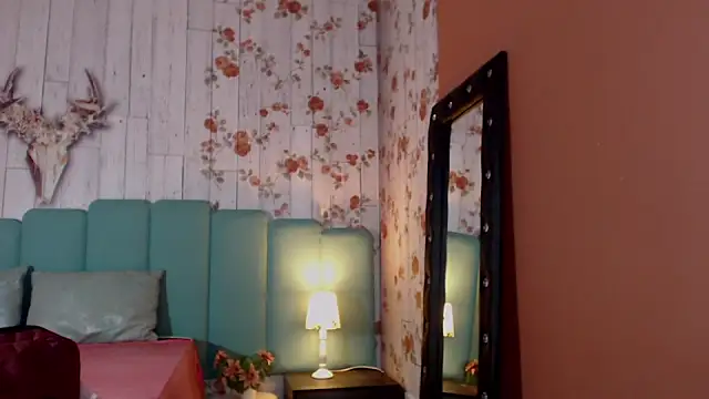 Snapshot of Alison_Simmons chatting on 13, 12, 2024 Alison Simmons online show from 13, 12, 2024