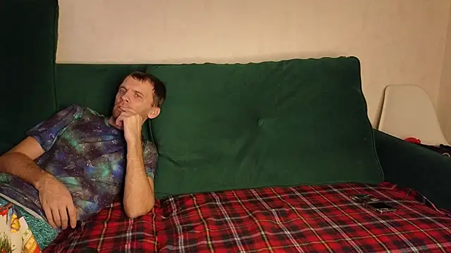 Snapshot of FoxLoveBasik chatting on 5, 2, 2025 FoxLoveBasik online show from 5, 2, 2025